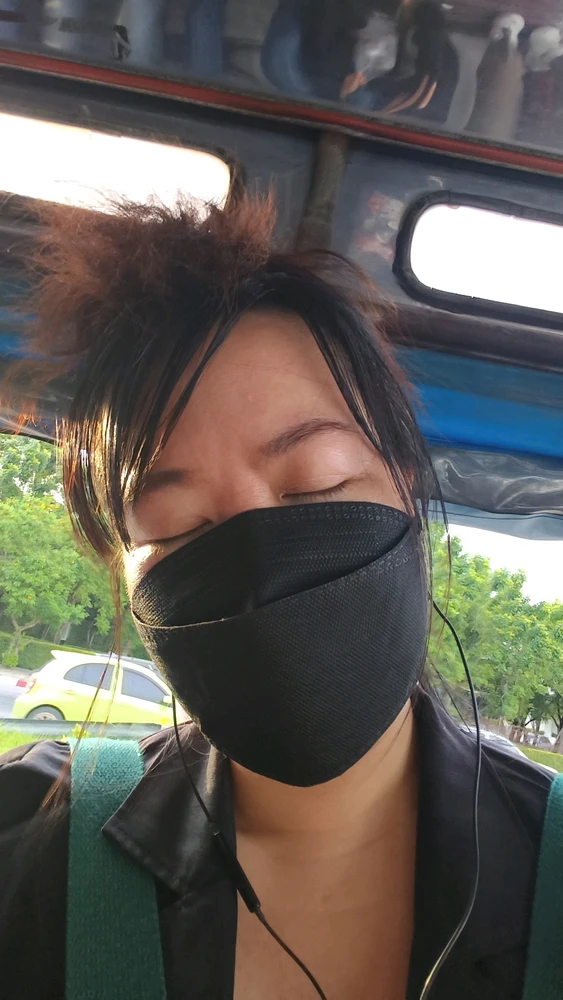 GIF eropgeluede vum Kan Unique(⁠≧⁠▽⁠≦⁠)カンイヤー