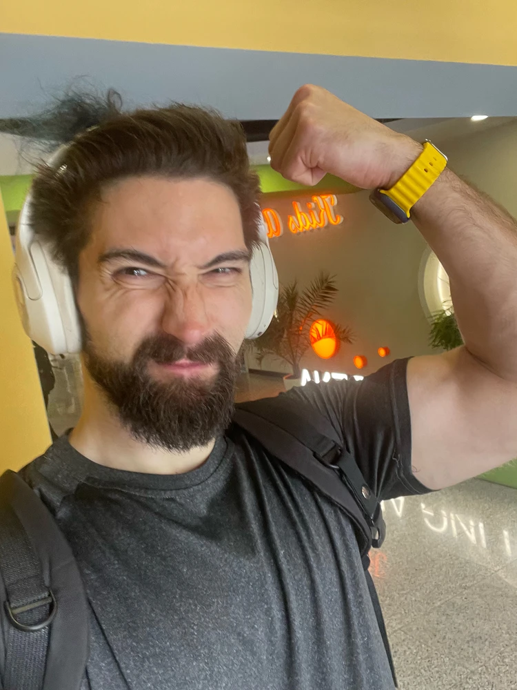 GIF загрузил Tim
