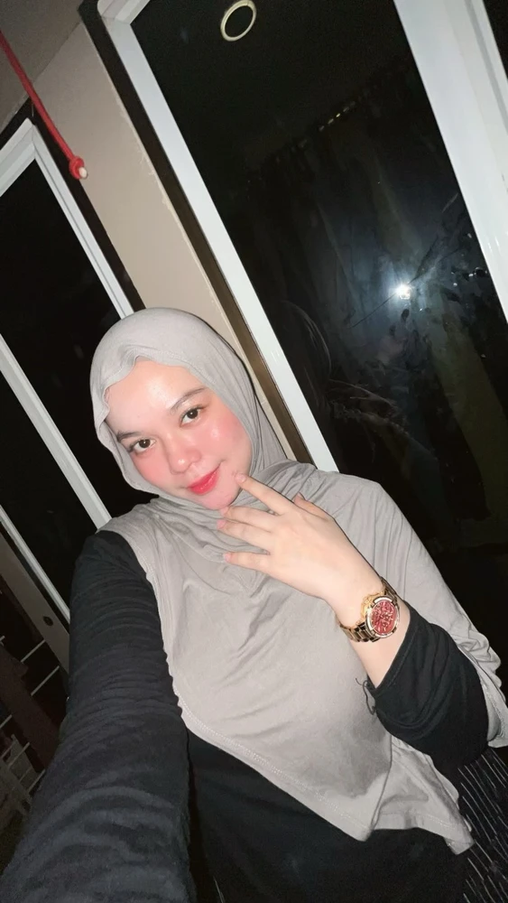 GIF uploaded by Sarina