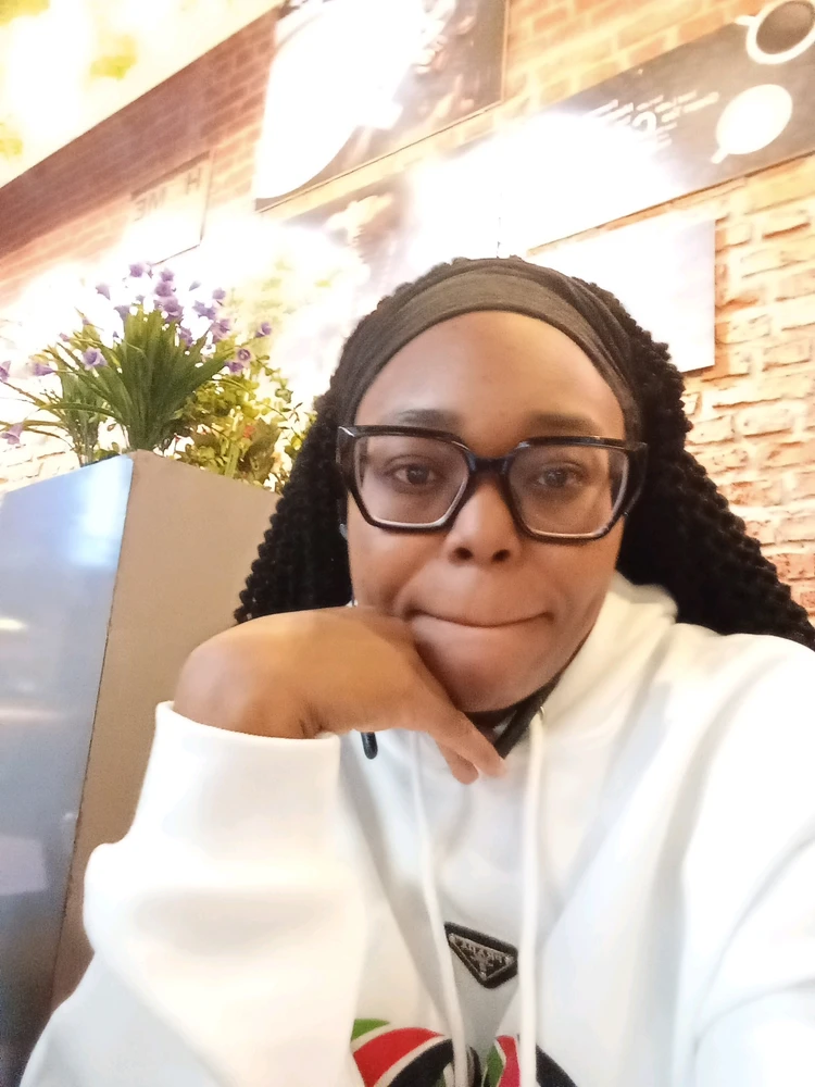 I-GIF ilayishwe ngu-Florence