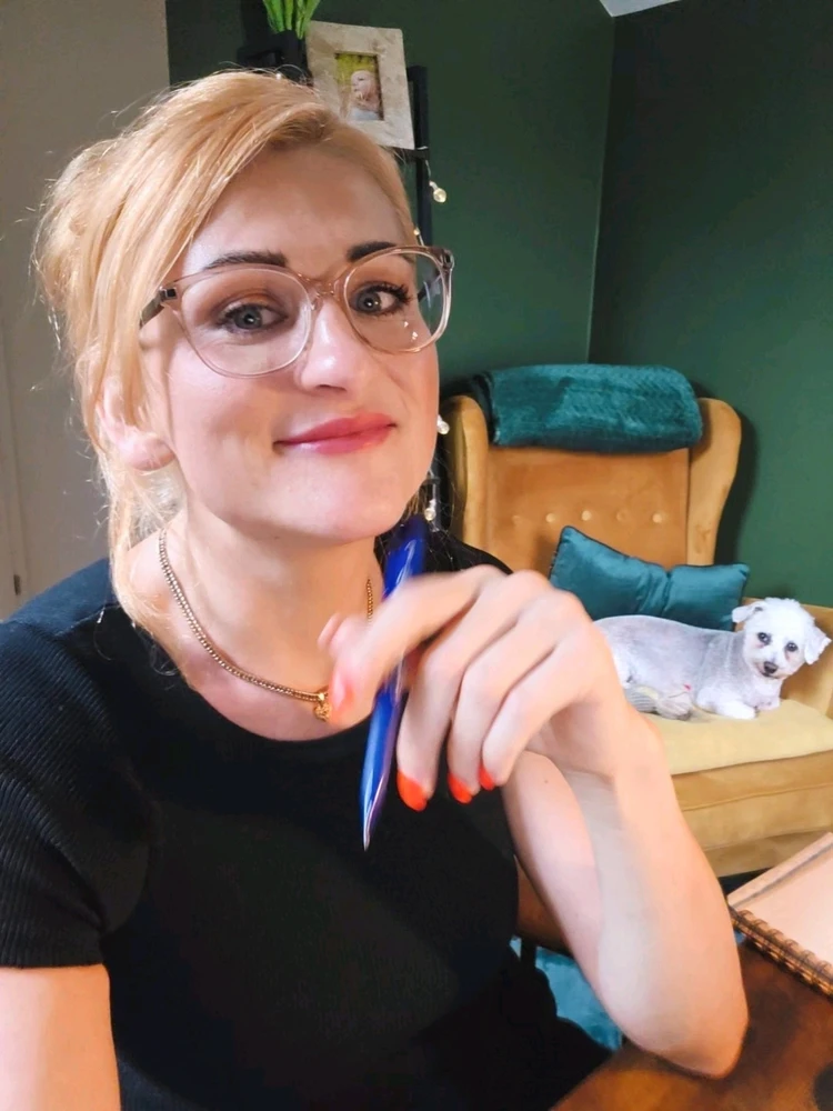 GIF diunggah ku Karolina