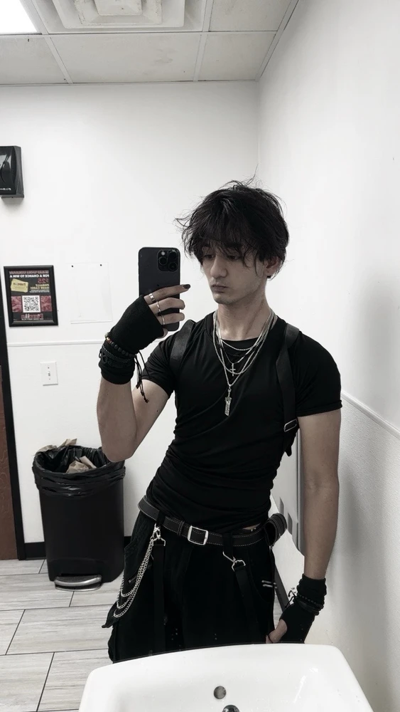 GIF uploaded by Elmer