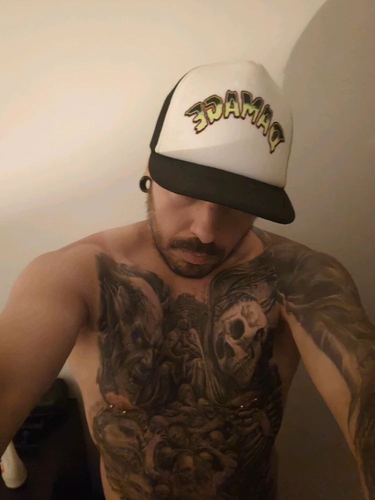 GIF gi-upload ni Carlos
