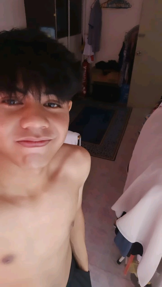 GIF uploaded by niel