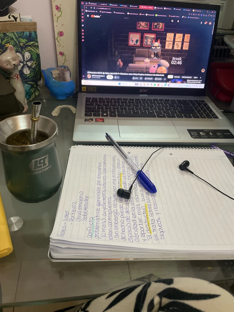 GIF uploaded by Macarena