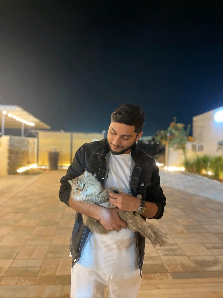 GIF uploaded by Zain