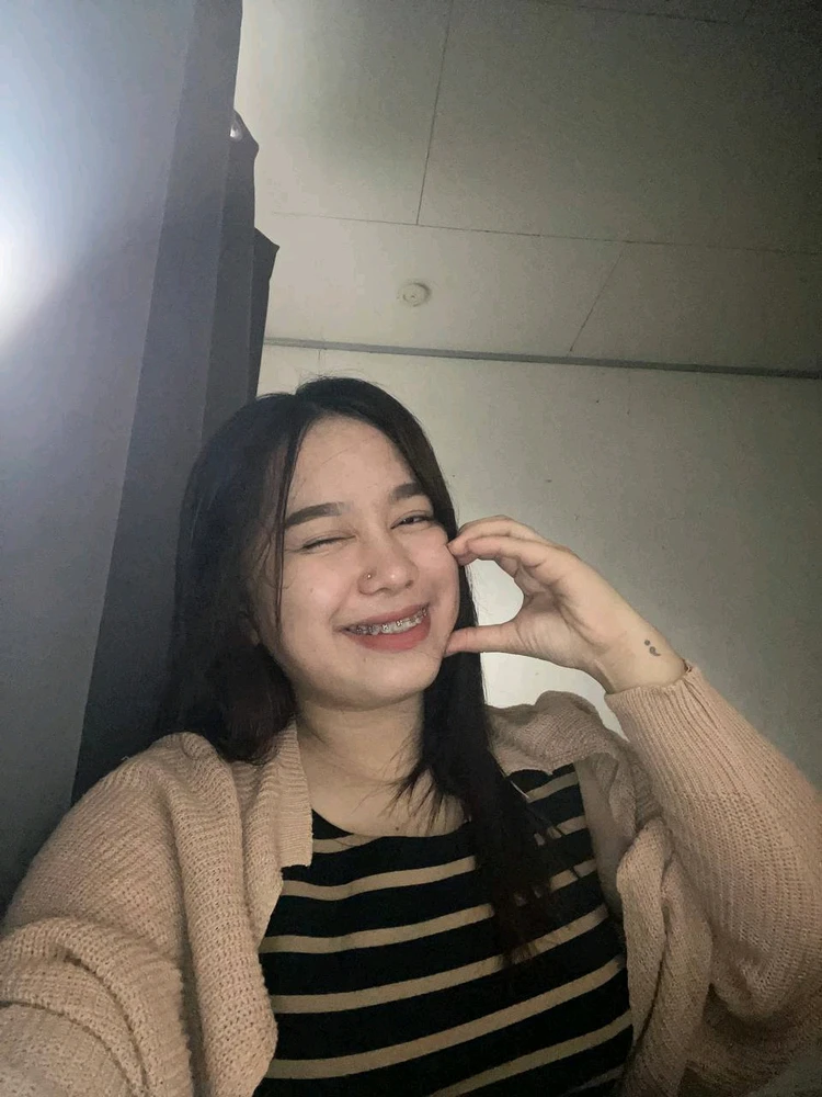 GIF uploaded by Lea