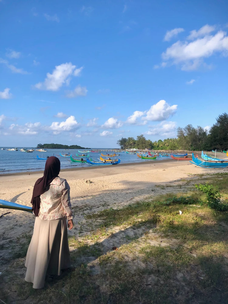 GIF uploaded by Bunga