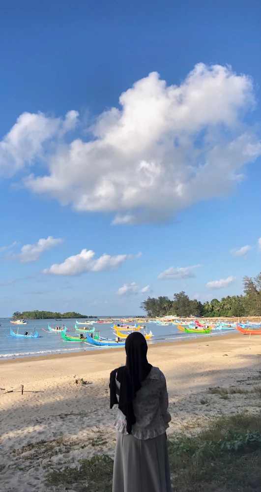 GIF uploaded by Bunga