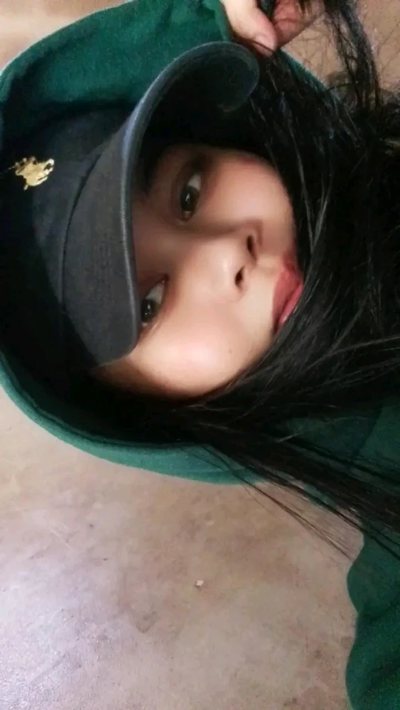 GIF diunggah ku Camelia
