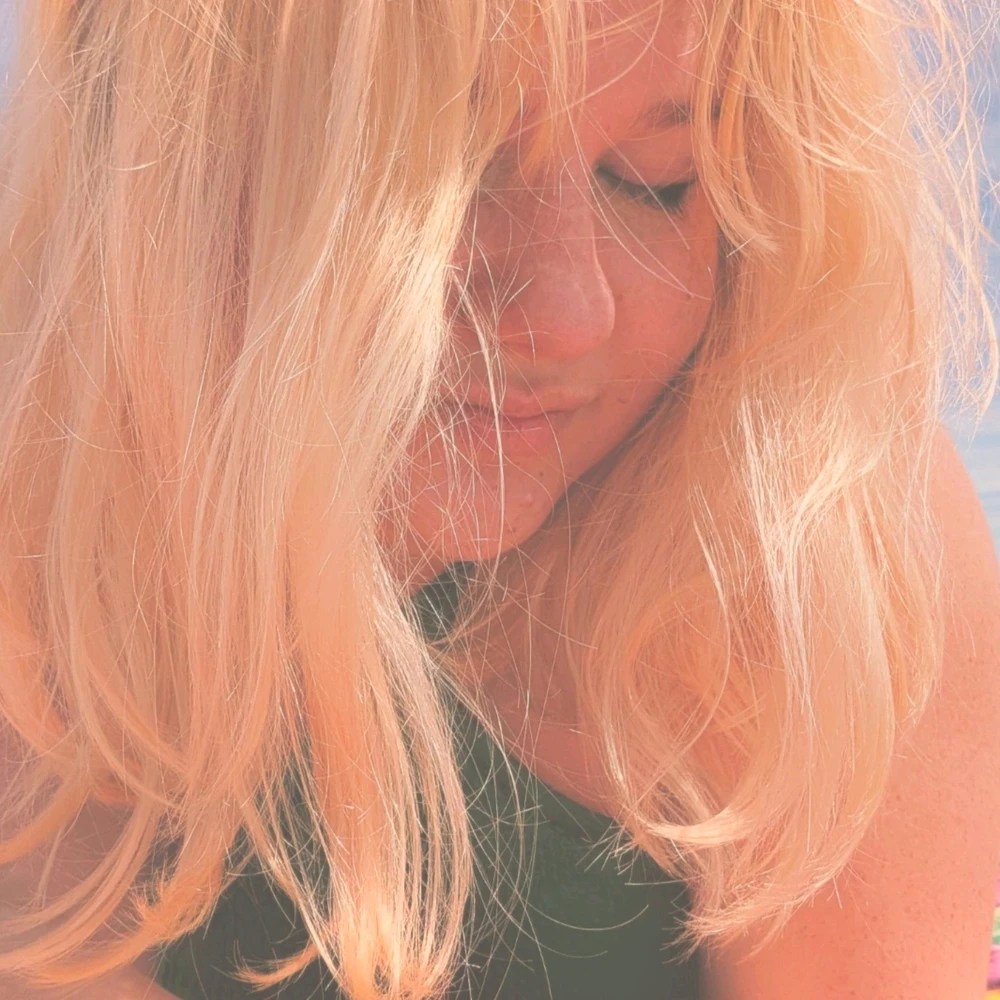 GIF uploaded by Nicki