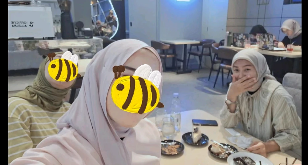 GIF diunggah ku Arz