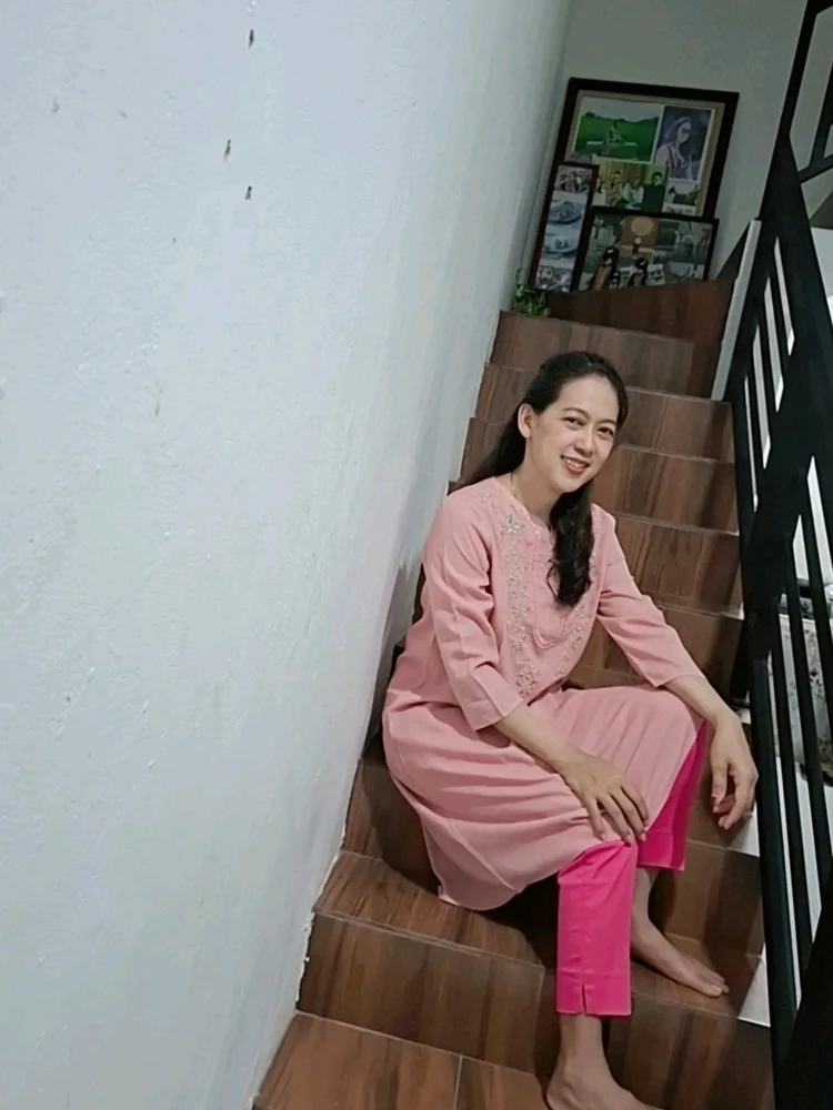 GIF uploaded by Nila