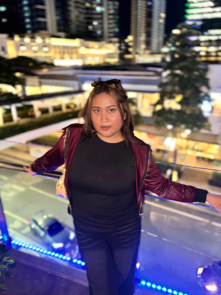 GIF uploaded by SHECESSIA