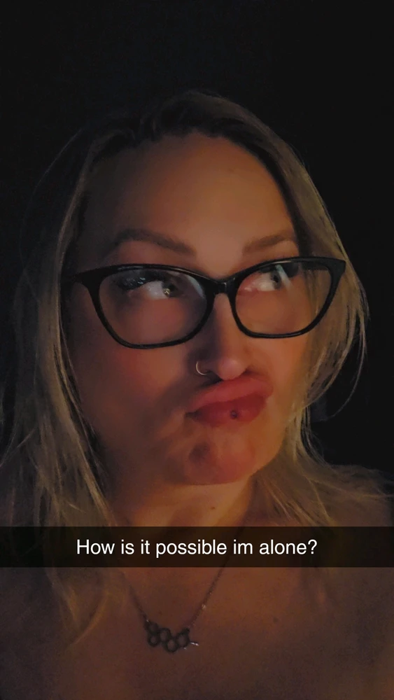 Zoegirrl tarapyndan ýüklenen surat