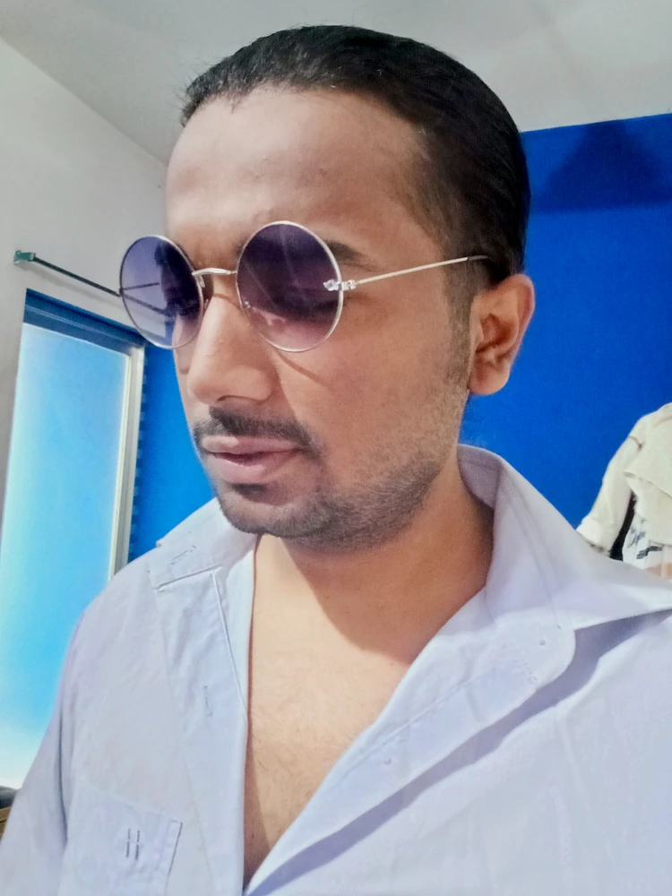 GIF uploaded by Rushdu khan