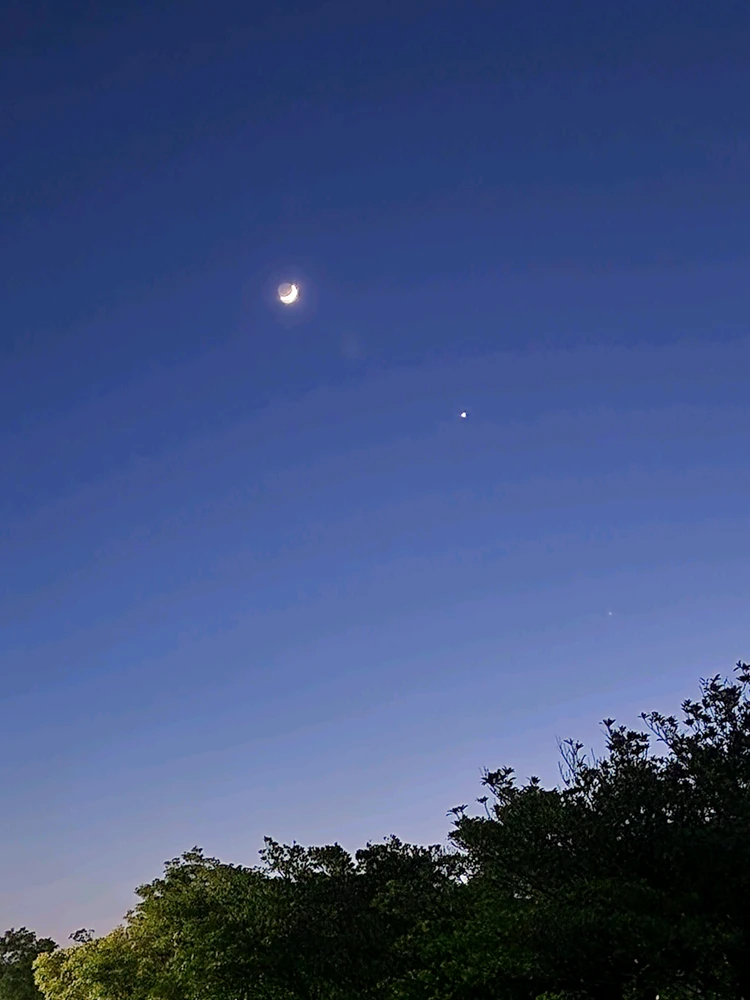 GIF hochgeladen von Yunha Neu