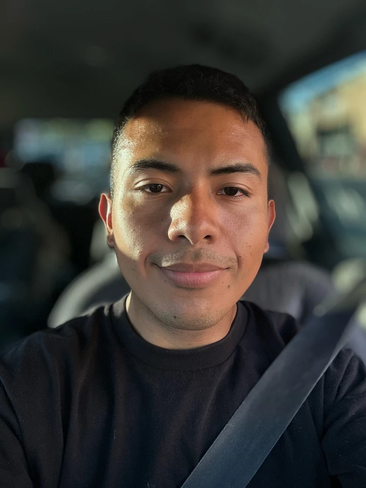 GIF uploaded by Brayan