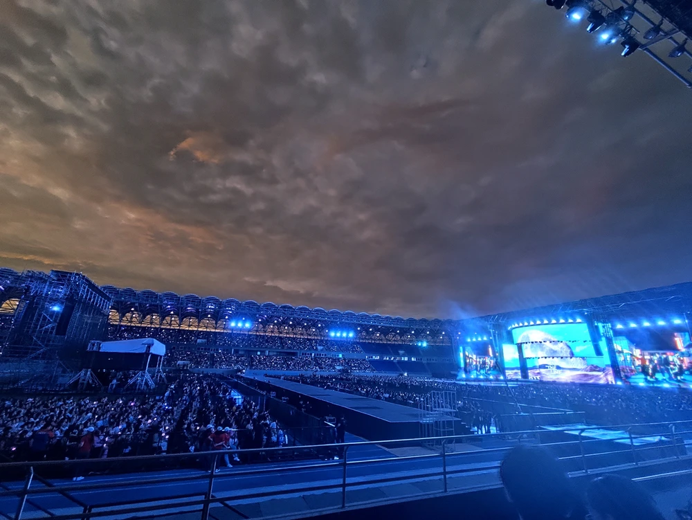 GIF uploaded by Minnae