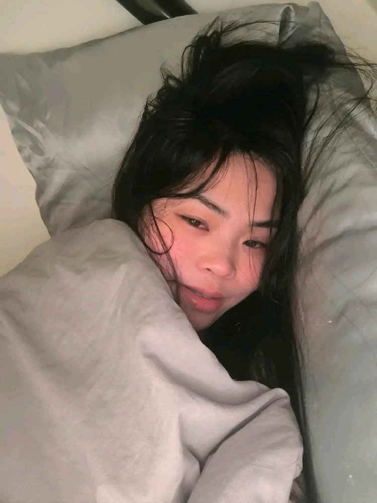 GIF uploaded by Eza