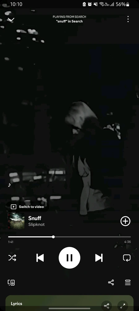 GIF eropgeluede vum Raven