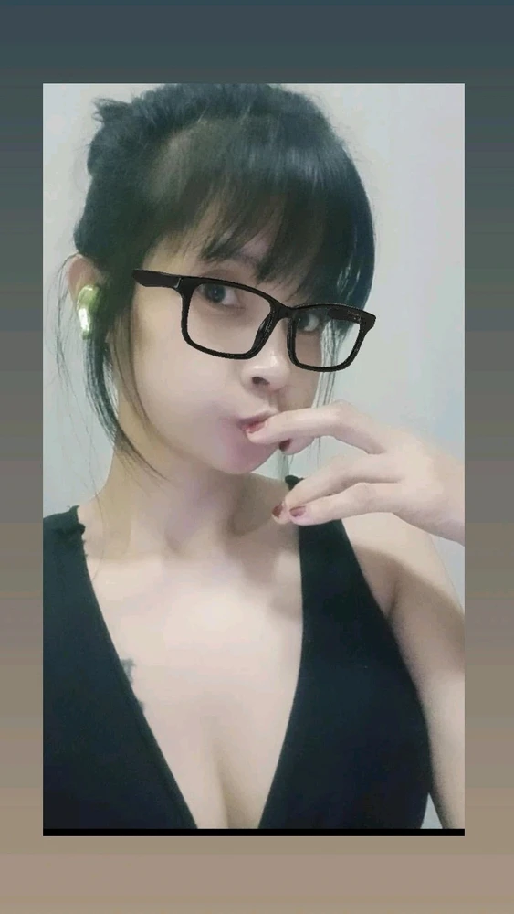 GIF diunggah ku Arty