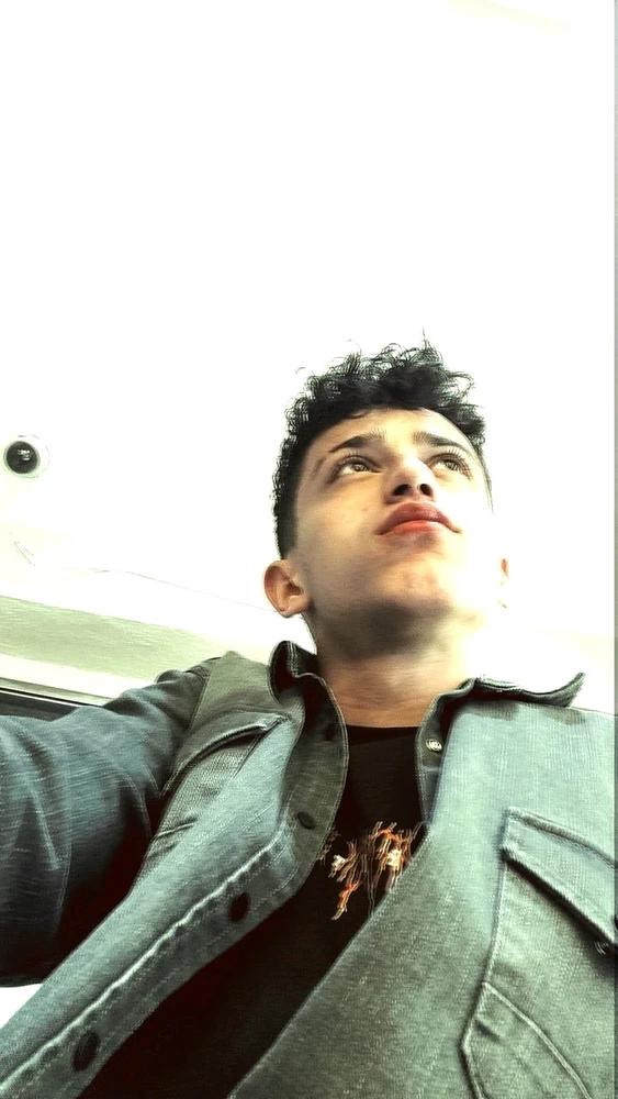 GIF uploaded by Deniz