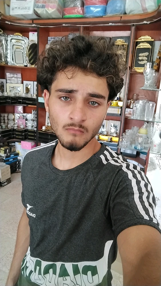 Bild eropgeluede vum Omar