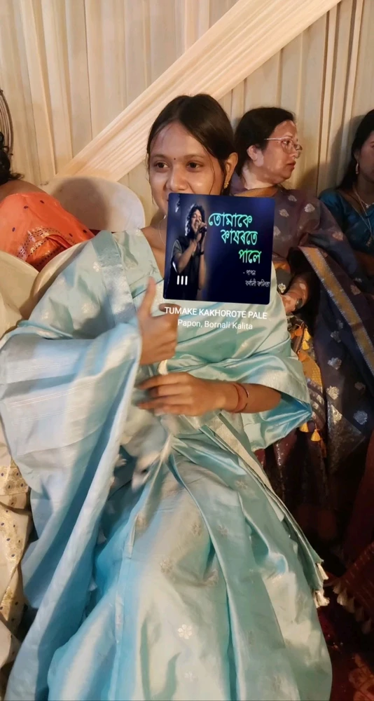 GIF diunggah ku alimpee hazarika
