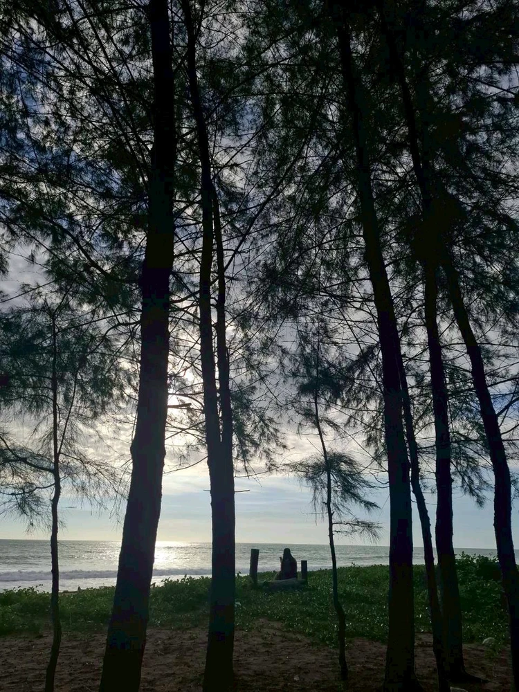 GIF uploaded by Julia