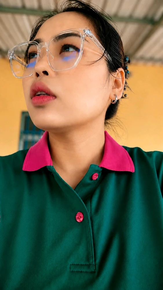 Beezeecambodia അപ്ലോഡ് ചെയ്ത GIF
