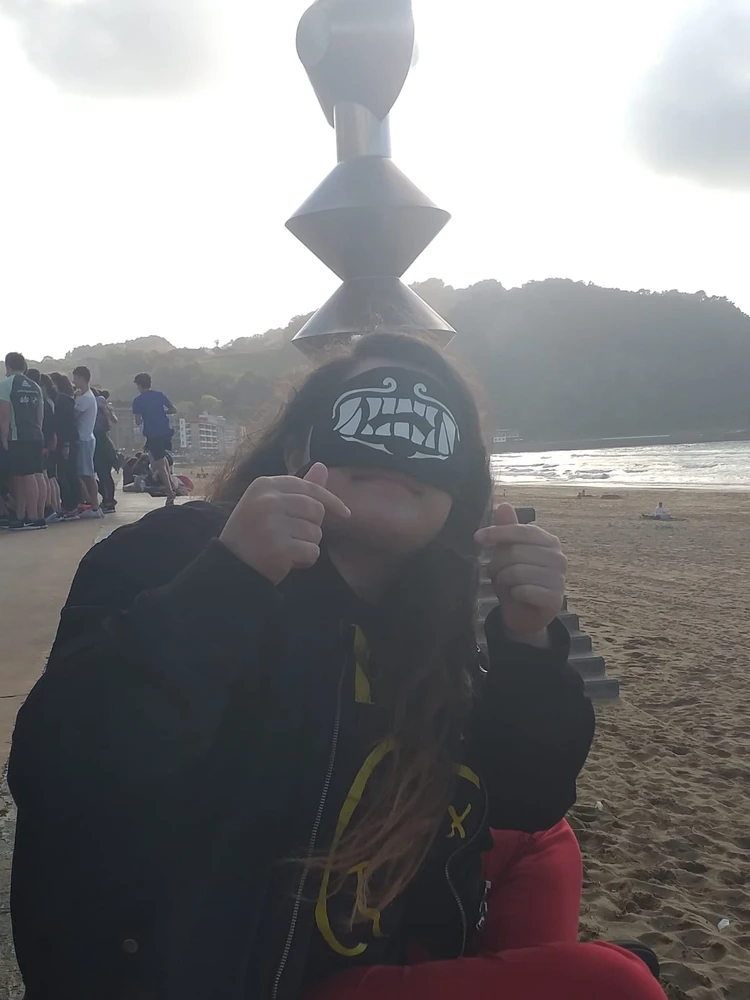 GIF eropgeluede vum Yina