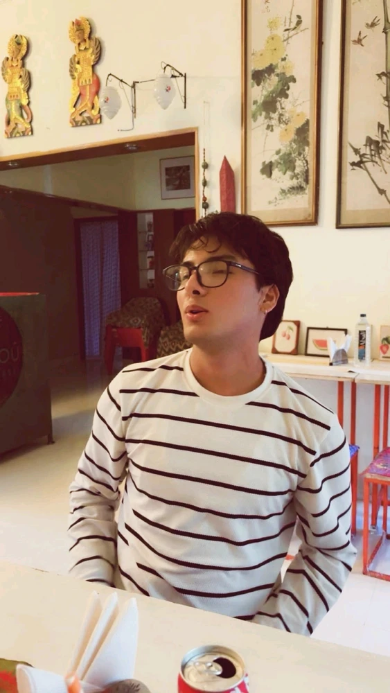 Гіфку завантажив Sourav Rawat