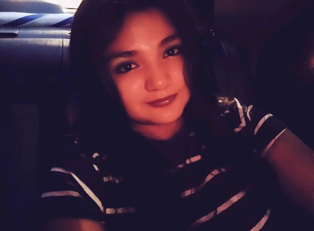 GIF uu soo galiyey Alisson