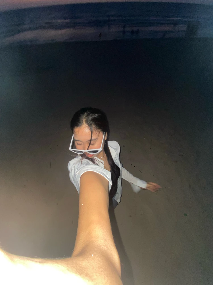 GIF uploaded by Eya