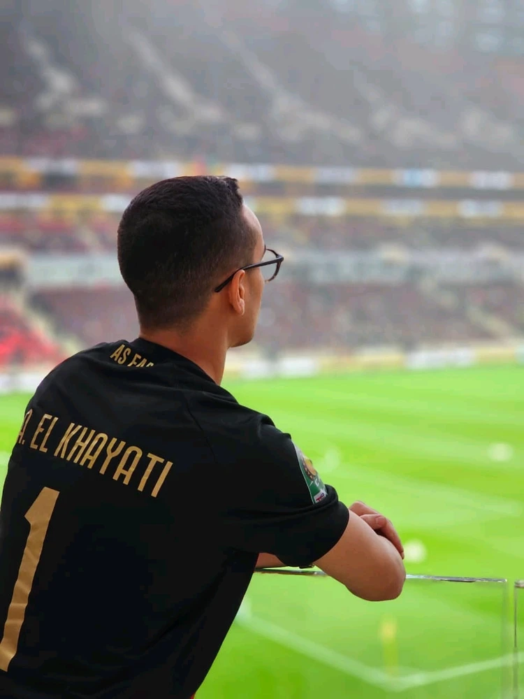 GIF uploadet af Ayoub