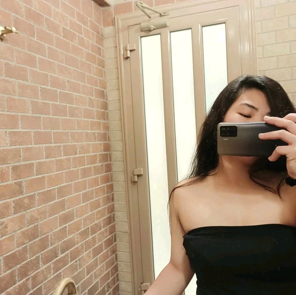 GIF uploaded by Eza