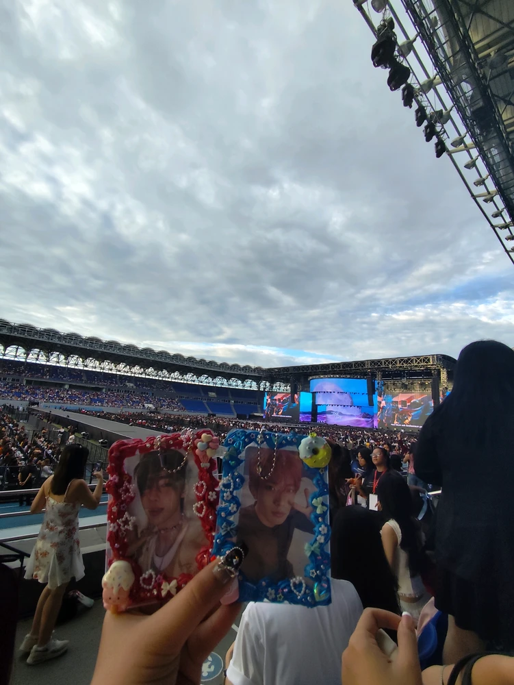 GIF uploaded by Minnae
