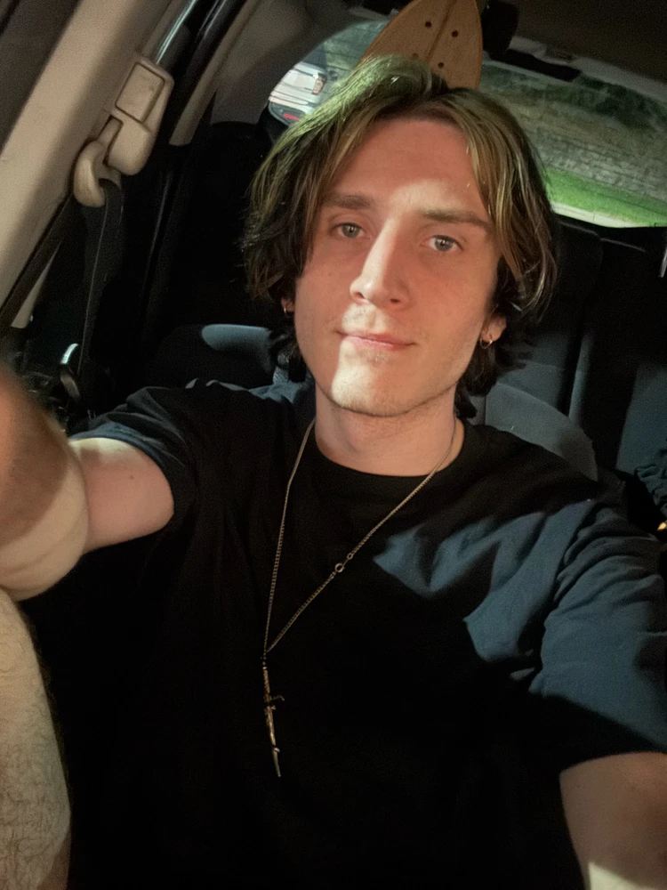GIF pujat per Anthony (Izzy)