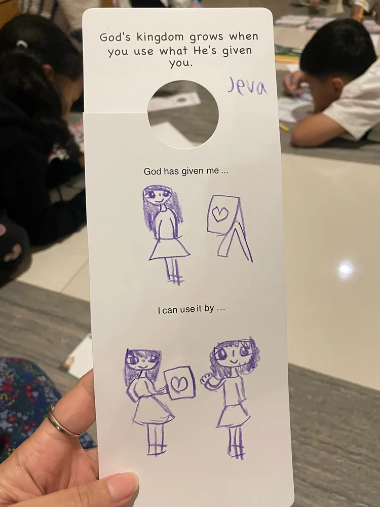 GIF diunggah ku Novia