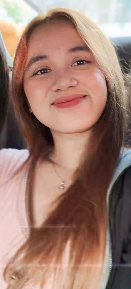 GIF uploaded by Elle