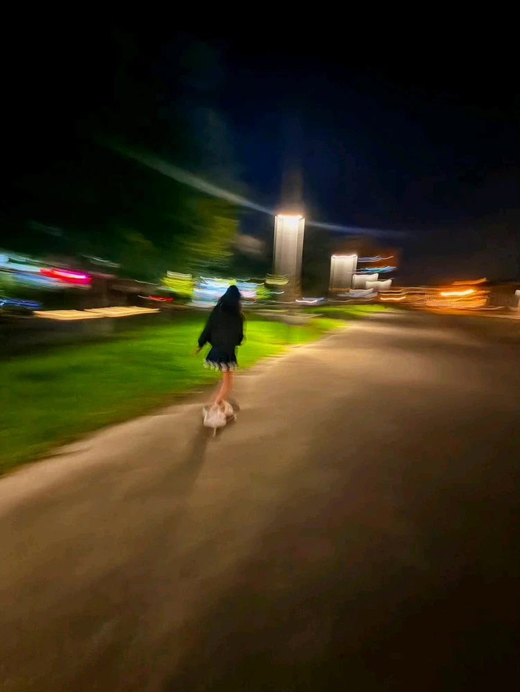 Saki йөкләгән GIF