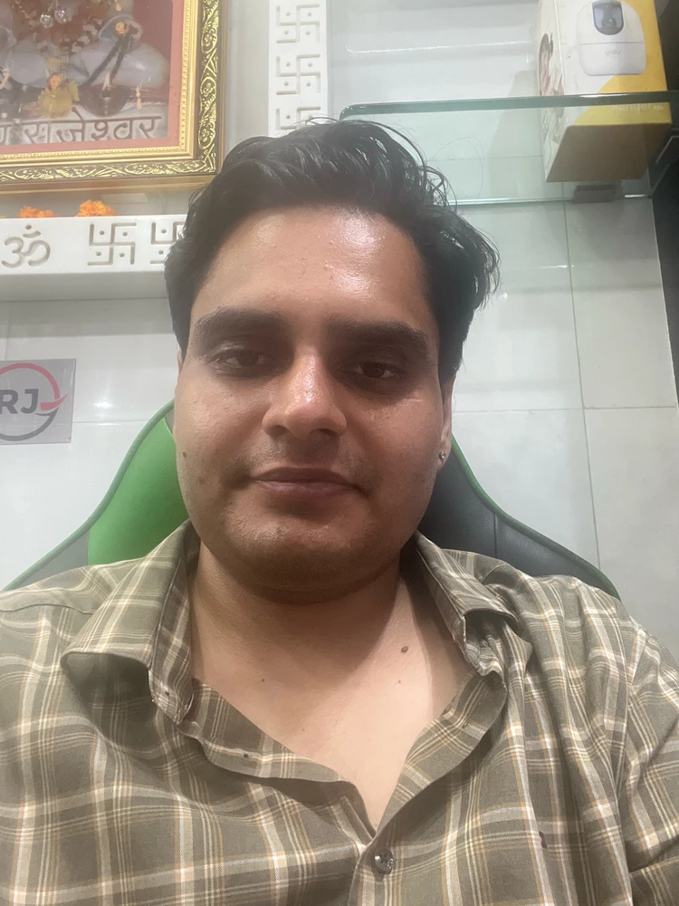 GIF uploaded by R
