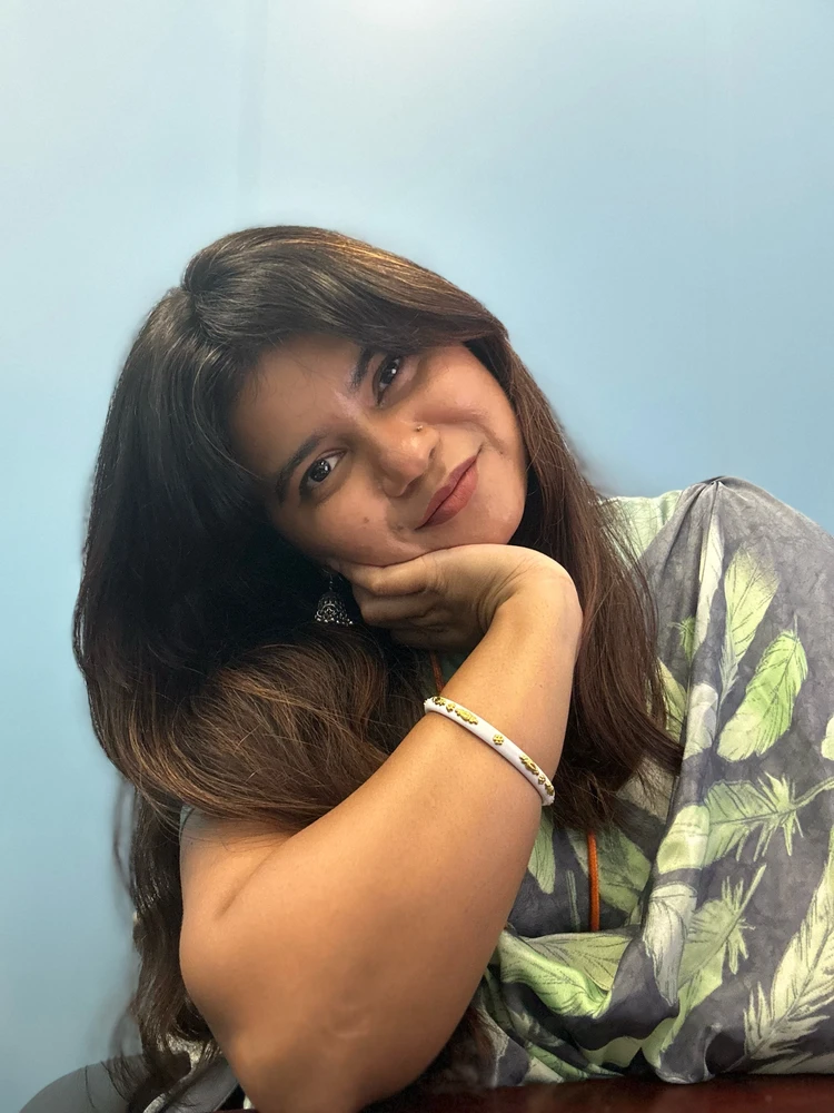 GIF tso los ntawm Jasmine
