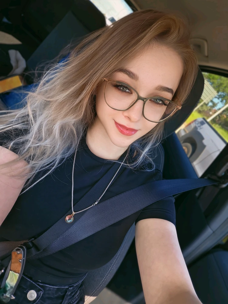 GIF įkėlė Kendall