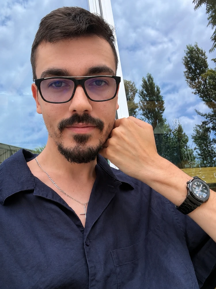 GIF uploaded by Christian