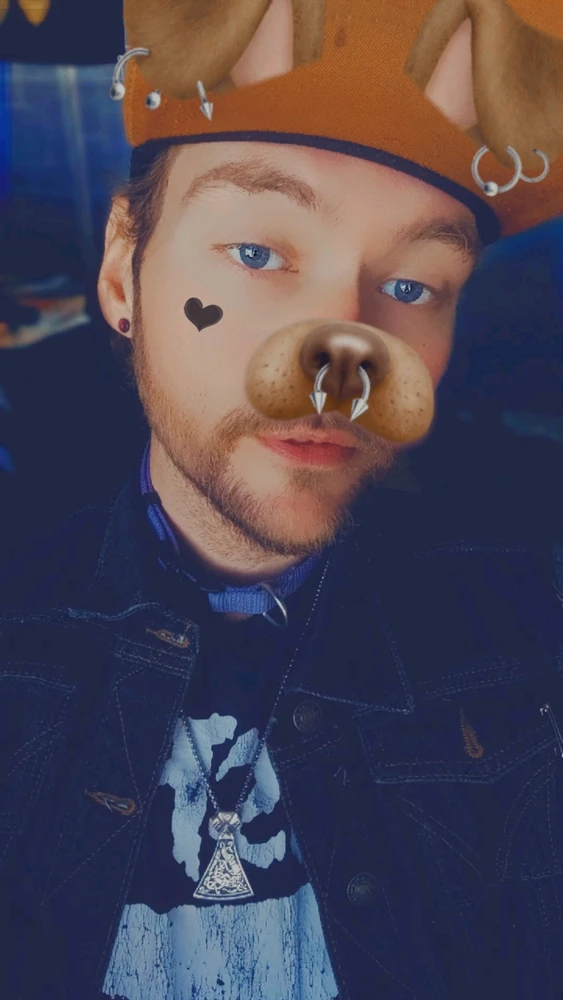 GIF gi-upload ni Craig Davis
