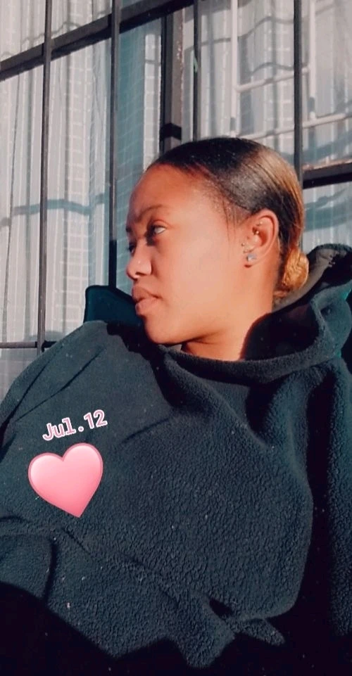 GIF diunggah oleh Adrie