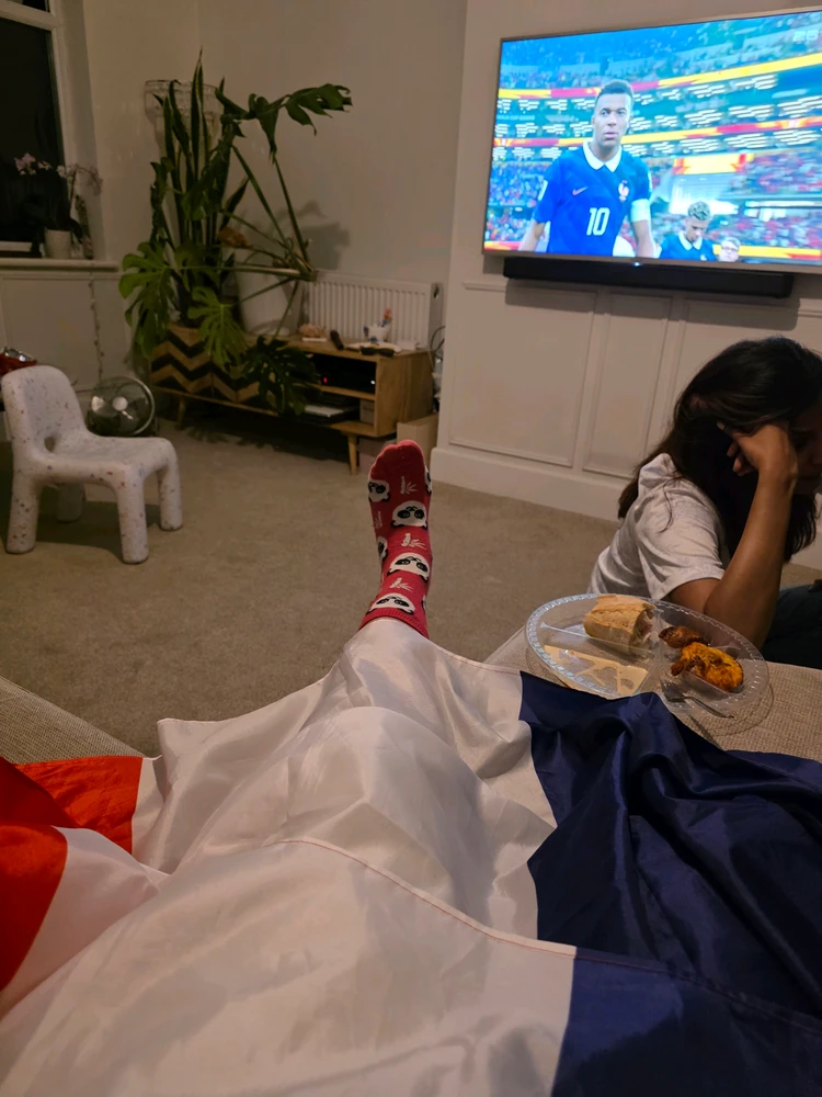 GIF uploaded by A༗🂡🃏⏳