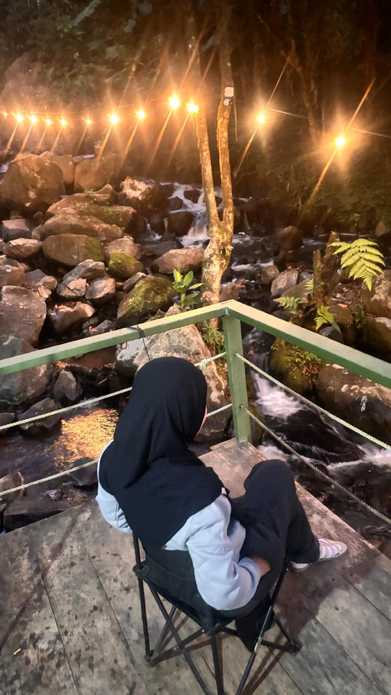 GIF dimuat naik oleh Inna